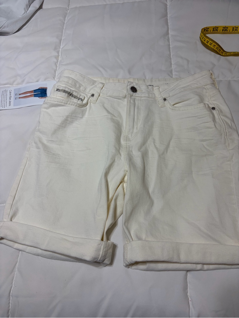 Calvin Klein Jeans Off-White City Short